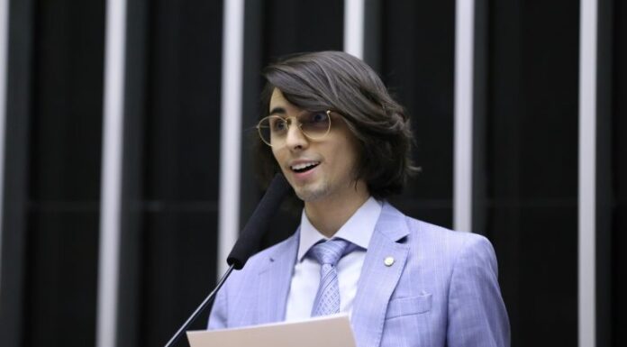 Projeto cria fundo para financiar manutenção das redes de telecomunicações na Amazônia Projeto cria fundo para financiar manutenção das redes de telecomunicações na Amazônia