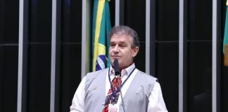 Projeto cria política de incentivo à inclusão de ciclovias em rodovias federais Projeto cria política de incentivo à inclusão de ciclovias em rodovias federais