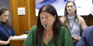 Projeto cria política nacional para proteger povos e comunidades tradicionais de terreiro Projeto cria política nacional para proteger povos e comunidades tradicionais de terreiro