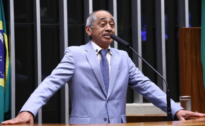 Projeto cria programa nacional de defesa pessoal para mulheres Projeto cria programa nacional de defesa pessoal para mulheres