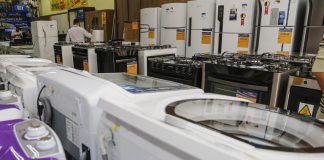 Projeto cria programa para facilitar compra de eletrodomésticos e móveis por famílias vítimas de desastres Projeto cria programa para facilitar compra de eletrodomésticos e móveis por famílias vítimas de desastres