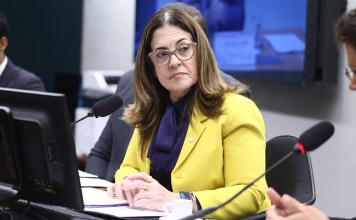 Projeto cria rede de apoio psicológico e financeiro para mães atípicas e cuidadores