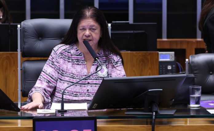 Projeto cria Rede Nacional de Proteção e Defesa dos Direitos Humanos das Pessoas Idosas Projeto cria Rede Nacional de Proteção e Defesa dos Direitos Humanos das Pessoas Idosas