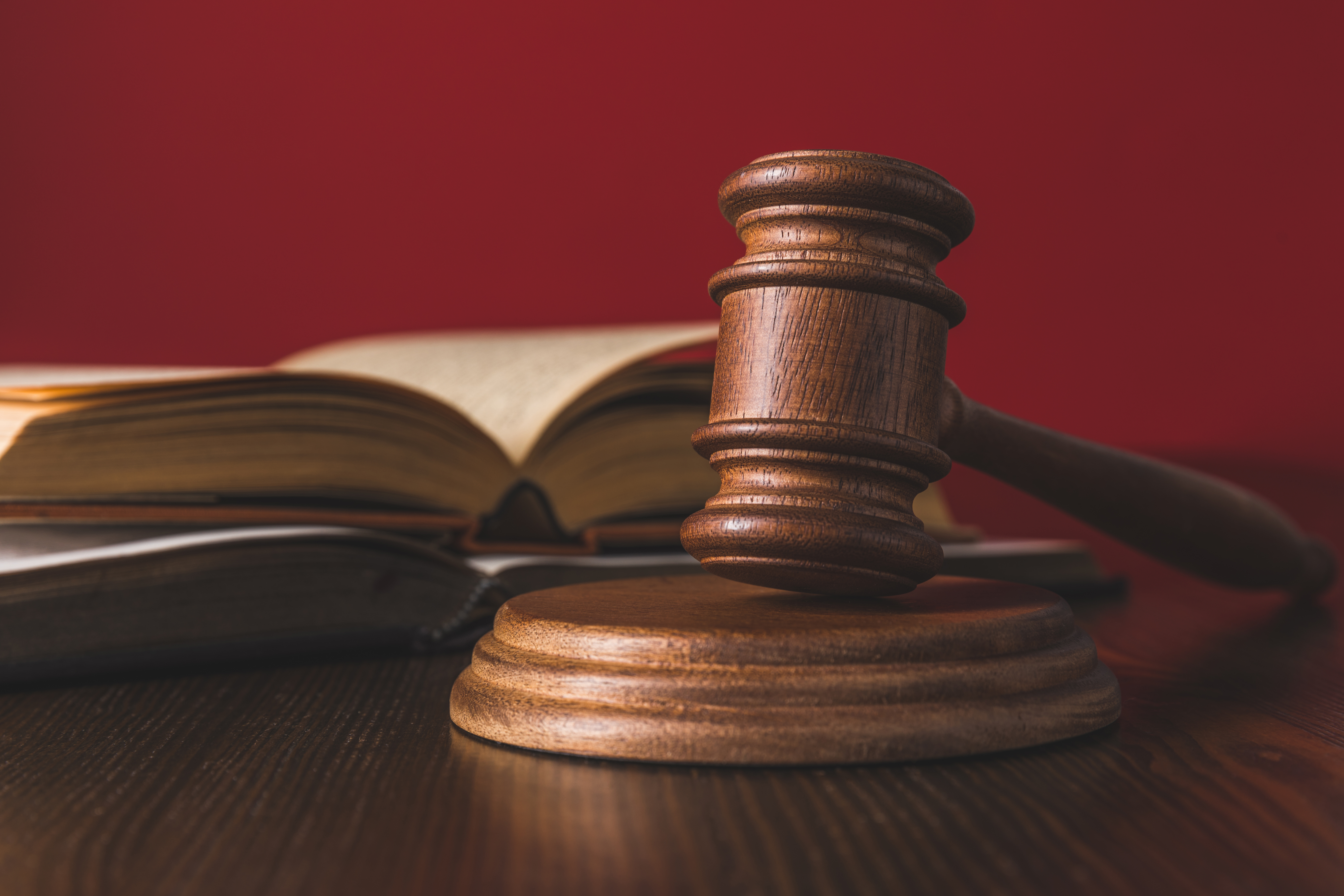 Direito e Justiça - Geral - Direito - Justiça - Juiz - juizado - julgamento - condenação - prisão - sentença - símbolos da justiça - Judiciário Direito e Justiça - Geral - Direito - Justiça - Juiz - juizado - julgamento - condenação - prisão - sentença - símbolos da justiça - Judiciário