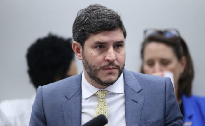 Projeto cria títulos de crédito para financiar educação e inovação