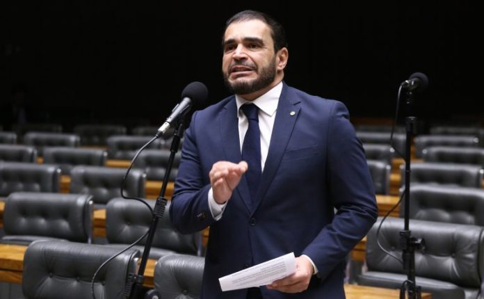 Projeto deduz do Imposto de Renda doação para combate à violência contra a mulher Projeto deduz do Imposto de Renda doação para combate à violência contra a mulher