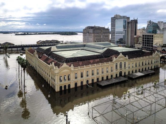 Projeto estende medidas de contratação após calamidades climáticas Projeto estende medidas de contratação após calamidades climáticas