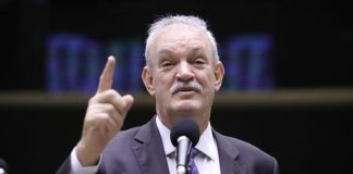 Projeto facilita compra de veículo elétrico com isenção de imposto por pessoa com deficiência Projeto facilita compra de veículo elétrico com isenção de imposto por pessoa com deficiência