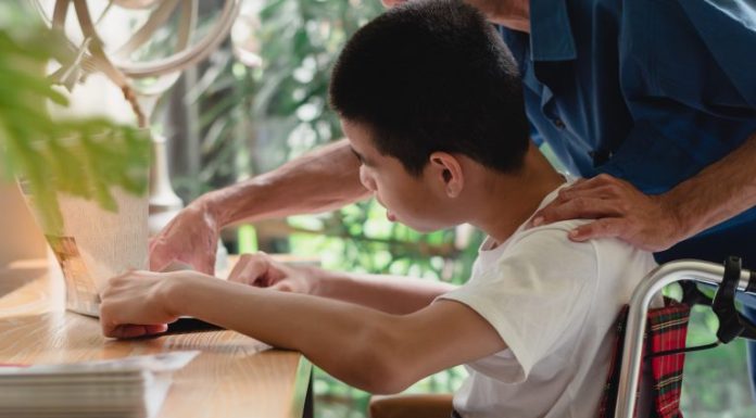 Projeto inclui estudantes com deficiência em regime escolar especial Projeto inclui estudantes com deficiência em regime escolar especial