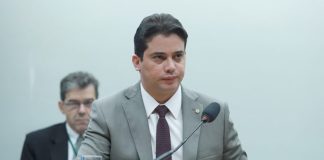 Projeto inclui medidas de proteção de trabalhador contra IA na CLT Projeto inclui medidas de proteção de trabalhador contra IA na CLT