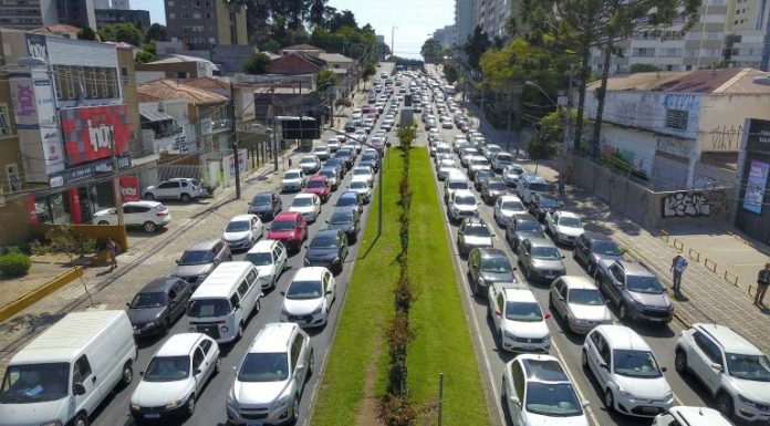 Projeto inclui redução das emissões poluentes entre as diretrizes do Programa Mover Projeto inclui redução das emissões poluentes entre as diretrizes do Programa Mover