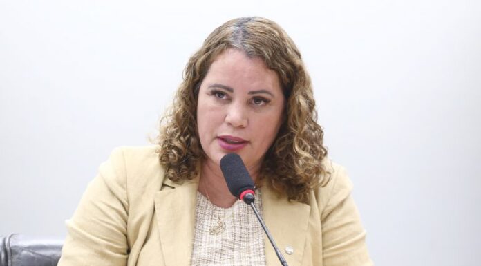 Projeto institui política de cuidado integral às pessoas com neuralgia do trigêmeo Projeto institui política de cuidado integral às pessoas com neuralgia do trigêmeo