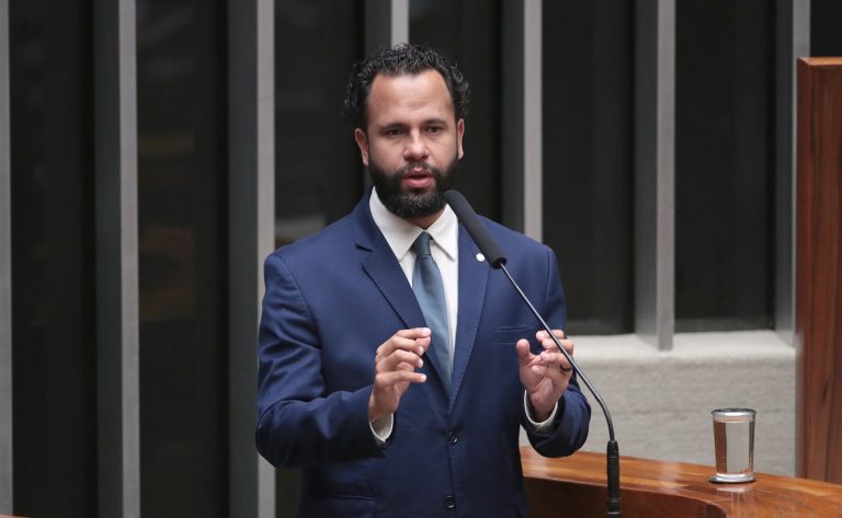 Discussão e votação de propostas legislativas. Dep. Pastor Henrique Vieira (PSOL - RJ)