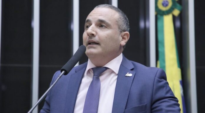 Projeto obriga condenados a ressarcirem suas vítimas Projeto obriga condenados a ressarcirem suas vítimas