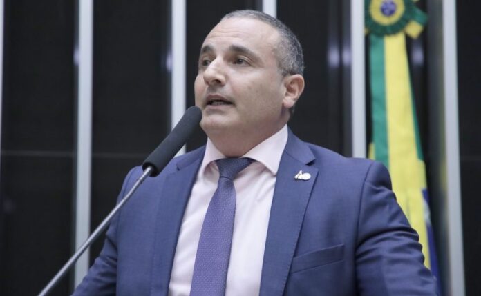Projeto obriga condenados a ressarcirem suas vítimas Projeto obriga condenados a ressarcirem suas vítimas