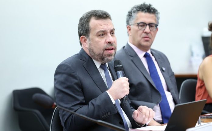 Projeto obriga detalhar composição do preço dos combustíveis na nota fiscal