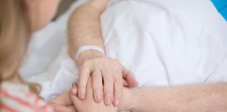 Projeto prevê a permanência de pessoa idosa em plano de saúde após a morte do titular Projeto prevê a permanência de pessoa idosa em plano de saúde após a morte do titular