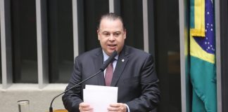 Projeto prevê acréscimo de 10% na Bolsa-Atleta para esportistas matriculados em instituições de ensino Projeto prevê acréscimo de 10% na Bolsa-Atleta para esportistas matriculados em instituições de ensino