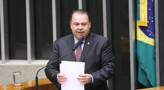 Projeto prevê acréscimo de 10% na Bolsa-Atleta para esportistas matriculados em instituições de ensino Projeto prevê acréscimo de 10% na Bolsa-Atleta para esportistas matriculados em instituições de ensino