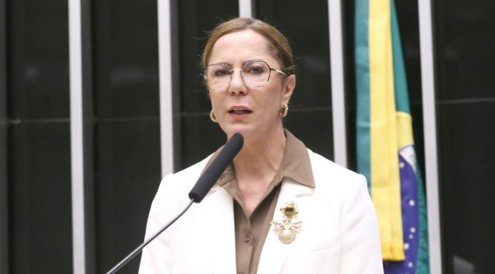 Projeto prevê avaliação de risco de feminicídio durante atendimento a vítimas de violência Projeto prevê avaliação de risco de feminicídio durante atendimento a vítimas de violência
