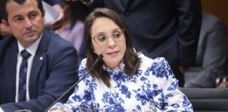 Projeto prevê política de cuidado continuado para pessoas com deficiência de alta dependência Projeto prevê política de cuidado continuado para pessoas com deficiência de alta dependência