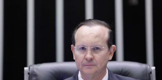 Projeto prevê que condenado por crime de trânsito seja obrigado a participar de palestras Projeto prevê que condenado por crime de trânsito seja obrigado a participar de palestras