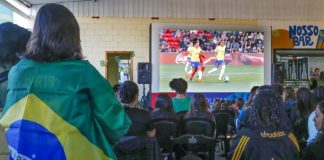 Projeto proíbe narradores e comentaristas de divulgar cotações de apostas em transmissões esportivas Projeto proíbe narradores e comentaristas de divulgar cotações de apostas em transmissões esportivas