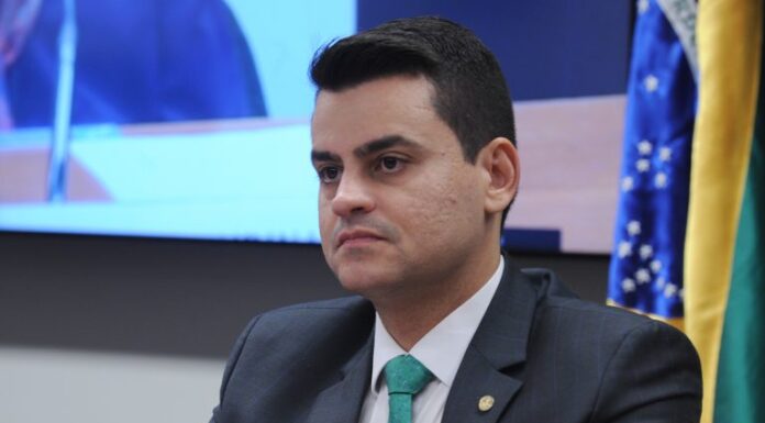 Projeto reinclui 19 parques nacionais em programa de desestatização Projeto reinclui 19 parques nacionais em programa de desestatização