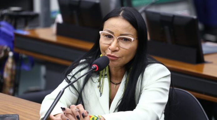 Projeto transfere ao Congresso a competência para criar unidades de conservação Projeto transfere ao Congresso a competência para criar unidades de conservação