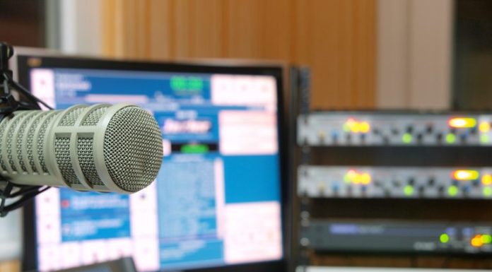 Propaganda eleitoral no rádio e na TV termina nesta quinta-feira Propaganda eleitoral no rádio e na TV termina nesta quinta-feira