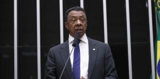 Proposta cria fundo de R$ 20 bilhões para promover inclusão social de pretos e pardos Proposta cria fundo de R$ 20 bilhões para promover inclusão social de pretos e pardos