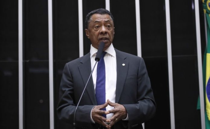 Proposta cria fundo de R$ 20 bilhões para promover inclusão social de pretos e pardos Proposta cria fundo de R$ 20 bilhões para promover inclusão social de pretos e pardos