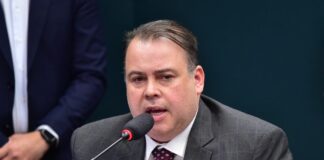 Proposta isenta de tributo a importação de material esportivo Proposta isenta de tributo a importação de material esportivo