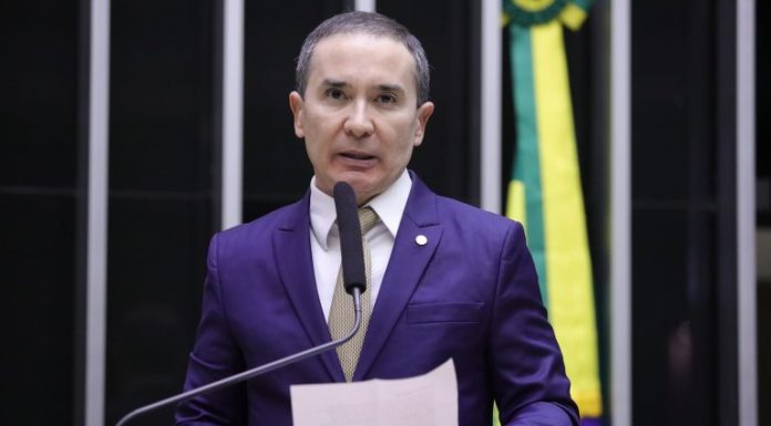 Proposta permite deduzir do Imposto de Renda gastos com turismo doméstico Proposta permite deduzir do Imposto de Renda gastos com turismo doméstico
