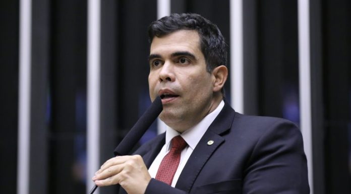 Proposta prevê audiência de custódia para preso por atraso em pensão alimentícia Proposta prevê audiência de custódia para preso por atraso em pensão alimentícia