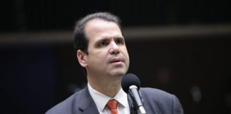 Proposta prioriza pessoas idosas nos serviços de atendimento ao consumidor Proposta prioriza pessoas idosas nos serviços de atendimento ao consumidor