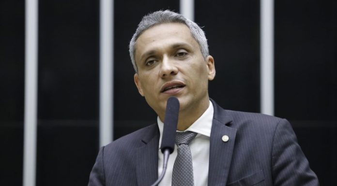 Proposta unifica certidão de processos civis e criminais em andamento Proposta unifica certidão de processos civis e criminais em andamento