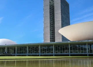 Pauta do Senado está trancada por proposta da reforma tributária
