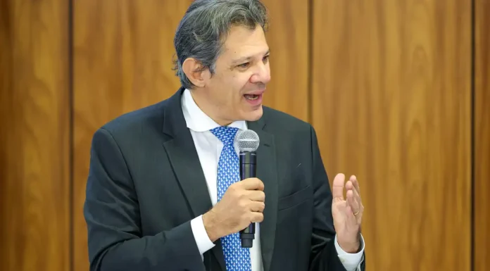 Isenção do IR será equivalente a um 14º salário, diz Haddad