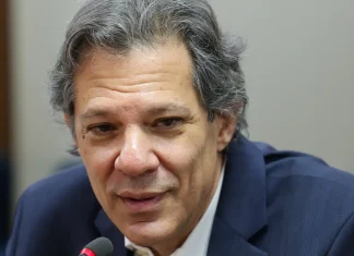 Haddad defende redução de taxas de vale-refeição para baratear comida