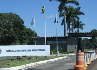 Abin municiou Bolsonaro com dados para produzir desinformação, diz PF