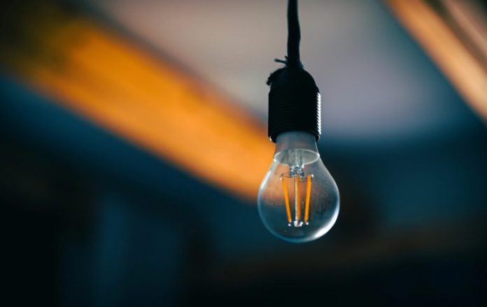 Qualidade do serviço prestado pela Amazonas Energia é tema de debate na Câmara