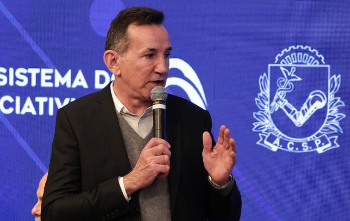 Relator de proposta que atualiza o Simples Nacional defende medidas compensatórias pelo fim da escala 6x1 Relator de proposta que atualiza o Simples Nacional defende medidas compensatórias pelo fim da escala 6x1