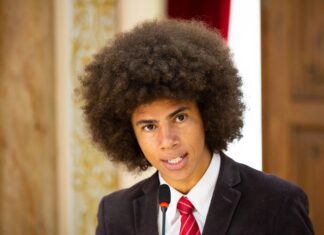 Deputado aponta racismo durante inspeção em voo; Polícia Federal apura