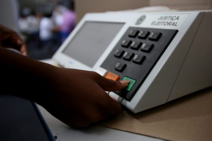 Retrospectiva: deputados aprovaram minirreforma eleitoral no primeiro semestre deste ano Retrospectiva: deputados aprovaram minirreforma eleitoral no primeiro semestre deste ano