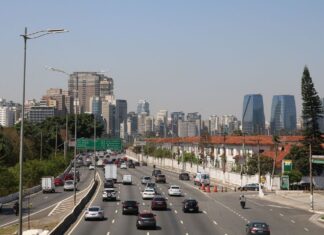 São Paulo retoma rodízio de veículos