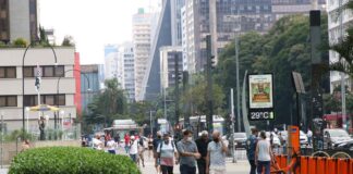 Número de paulistanos que se deslocam a pé subiu durante a pandemia
