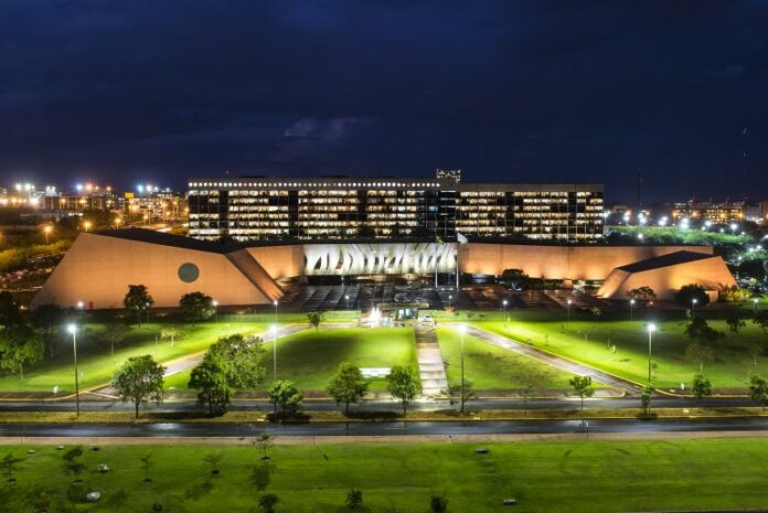 Sancionada lei que transforma cargos do Superior Tribunal de Justiça