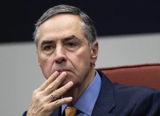 “Não se mexe em instituições que estão funcionando”, diz Barroso