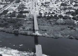 Mergulhadores retomam buscas na ponte entre Maranhão e Tocantins